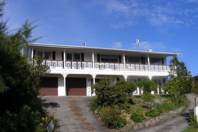 10 McMillan Place, Mellons Bay, Auckland - Carousel 1