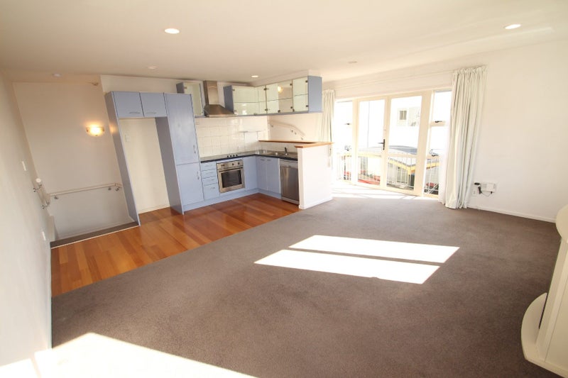 122J Newton Road, Eden Terrace, Auckland - Carousel 2