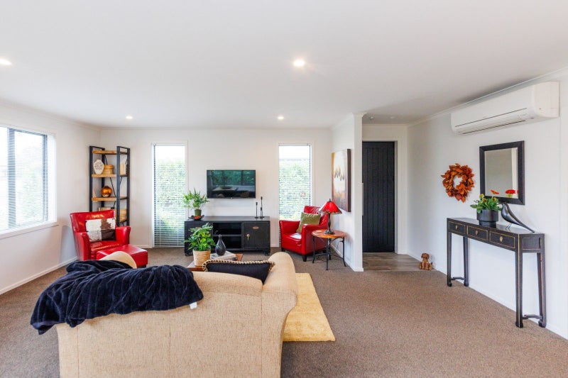 34B Frederick Street, Terrace End, Palmerston North - Carousel 2