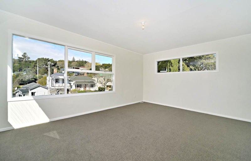 17A Esplanade Road, Mount Eden, Auckland - Carousel 1