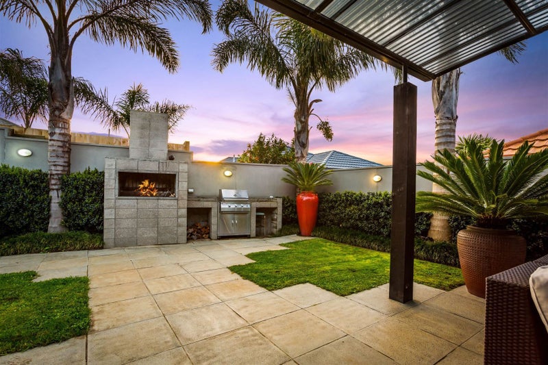 13 Pyrite Street, Westgate, Auckland - Carousel 2