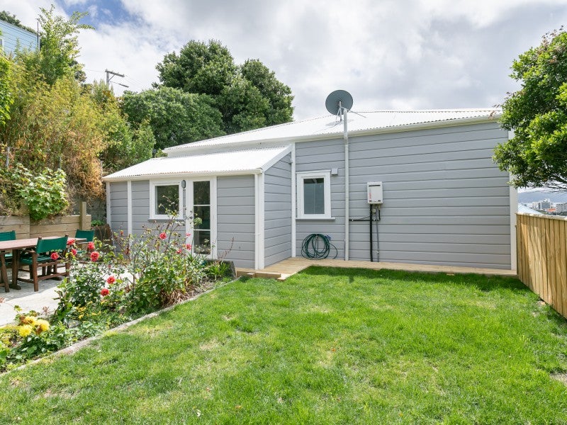 37 Drummond Street, Mount Cook, Wellington - Carousel 2