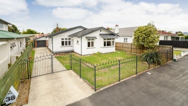 38 Lyndhurst Street, Takaro, Palmerston North - Carousel 1