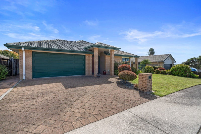 5 Mahonia Place, Pyes Pa, Tauranga - Carousel 1