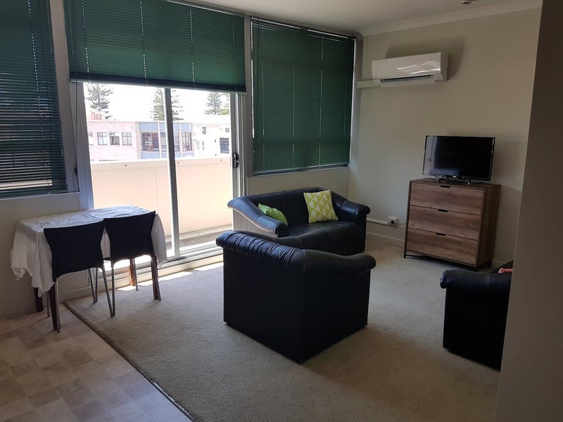 2F/3 Shakespeare Road, Napier South, Napier - Carousel 1