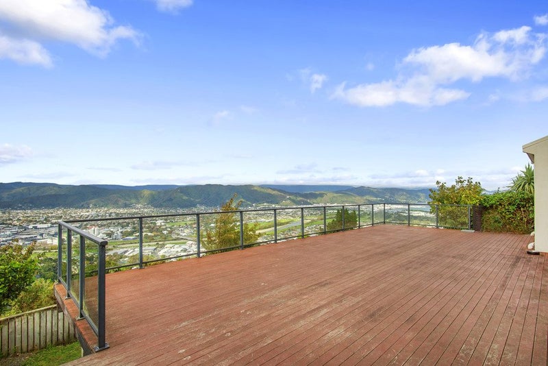 91 Cypress Drive, Maungaraki, Lower Hutt - Carousel 2