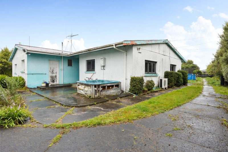 82 Dinsdale Road, Dinsdale, Hamilton - Carousel 1