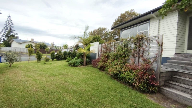 26 Powrie Street, Glenfield, Auckland - Carousel 13