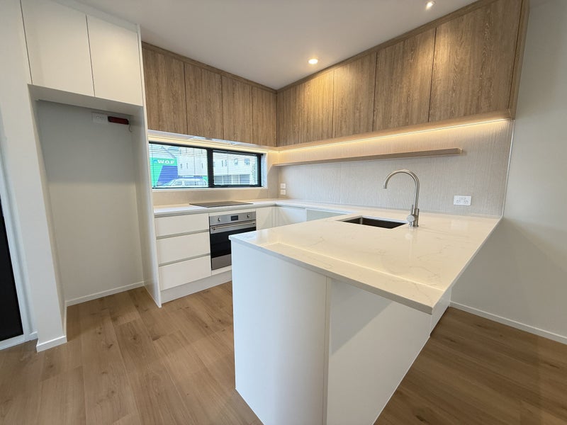 1/132 Fisher Avenue, Beckenham, Christchurch - Carousel 2