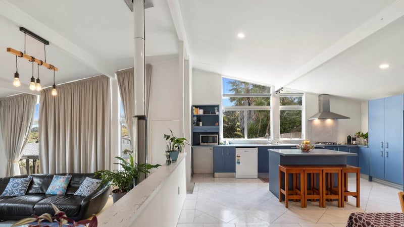 1/24 Cranberry Place, Bucklands Beach, Auckland - Carousel 1