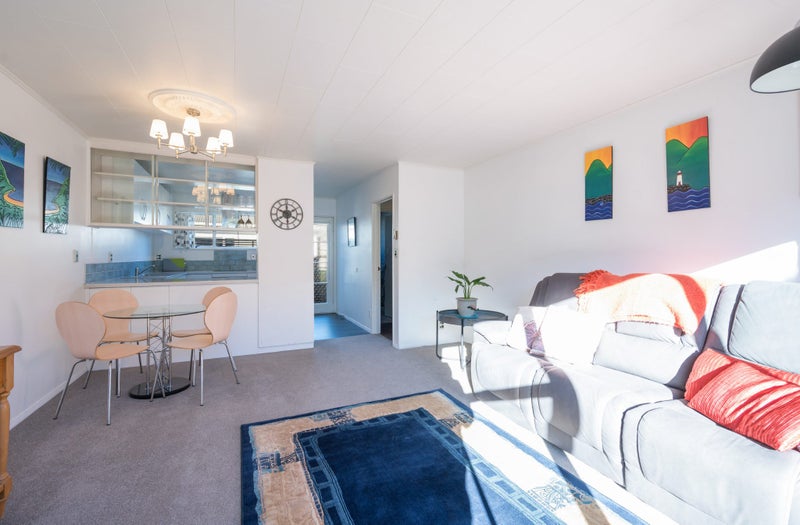 2/68 Tasman ST, The Wood, NELSON - Carousel 2