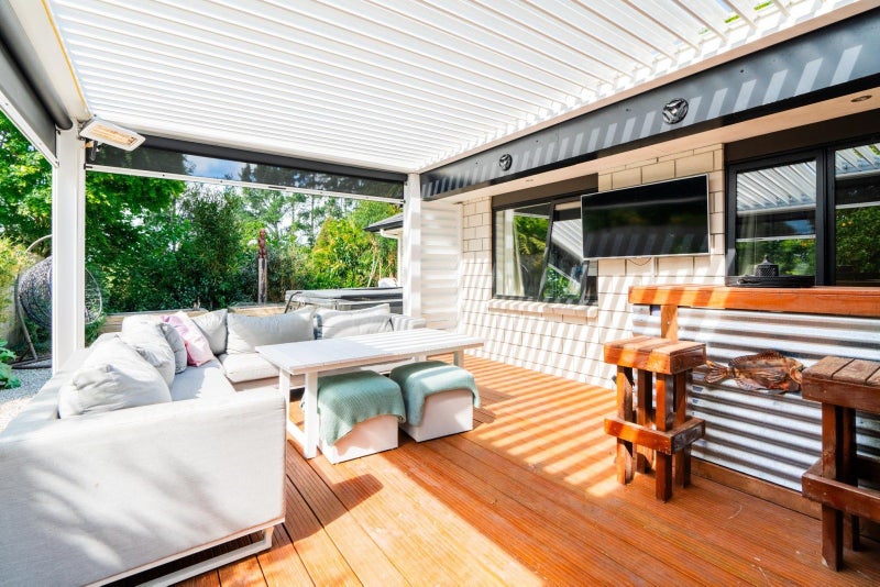 70A Nevada Road, Silverdale, Hamilton - Carousel 2