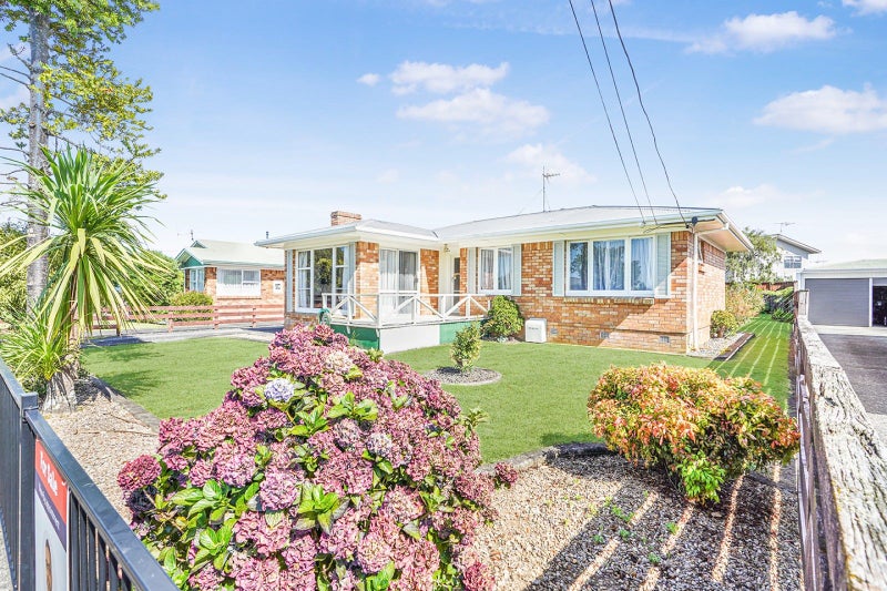 31 Mears Road, St Andrews, Hamilton - Carousel 1