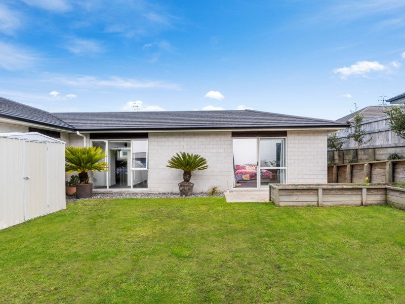 327 Lakes Boulevard, Pyes Pa, Tauranga - Carousel 26