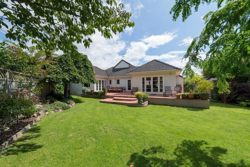 18 Lewis Road, Lynmore, Rotorua - Carousel 1