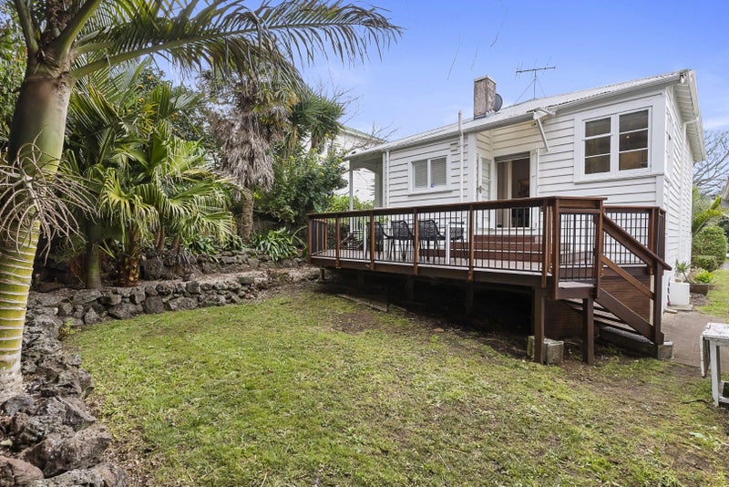 14 Malvern Road, Morningside, Auckland - Carousel 18