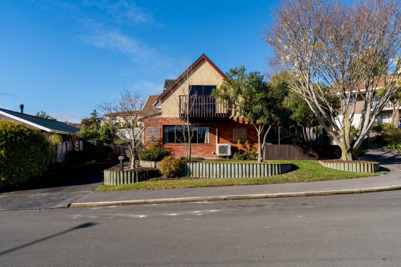 66 Kinmont Crescent, Kinmont Park, Mosgiel - Carousel 26