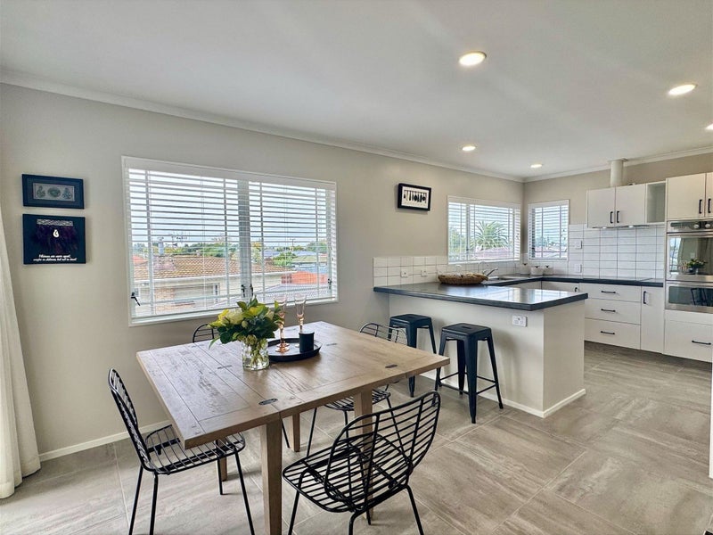 16A Keats Avenue, Onekawa, Napier - Carousel 2