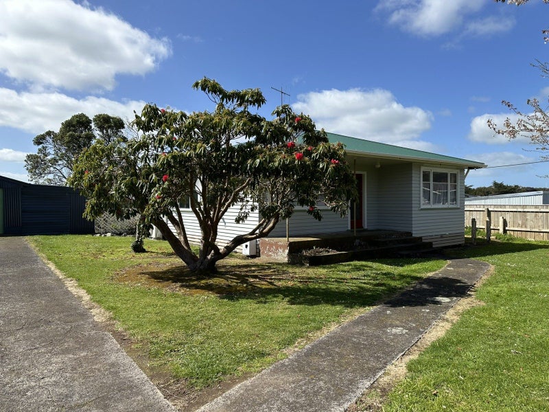 74 Egmont Street, Kaponga, Hāwera - Carousel 1