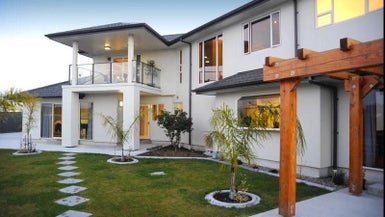 3 Lowry Place, Frimley, Hastings - Carousel 1