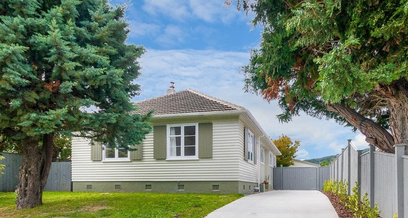 16 Pringle Street, Taita, Lower Hutt - Carousel 1