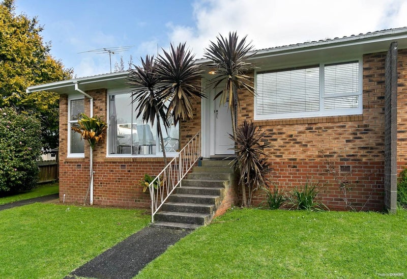 1/16 Boyd Avenue, Onehunga, Auckland - Carousel 1