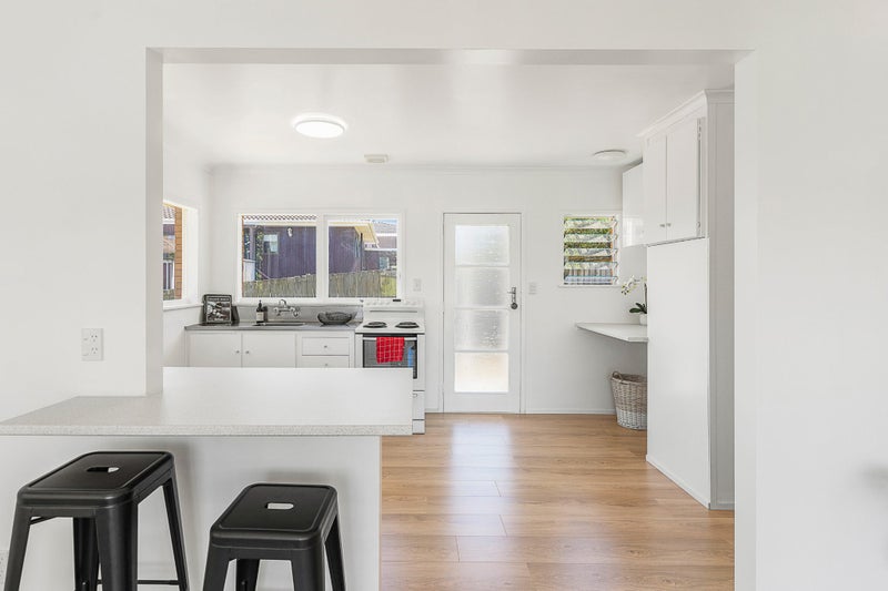 1/28 Gordon Avenue, Milford, Auckland - Carousel 9