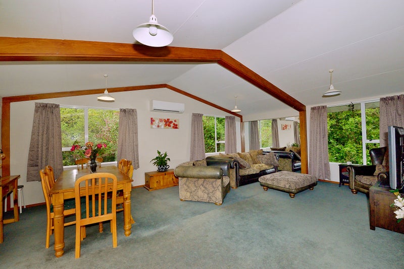 547 North Road, Normanby, Dunedin - Carousel 2