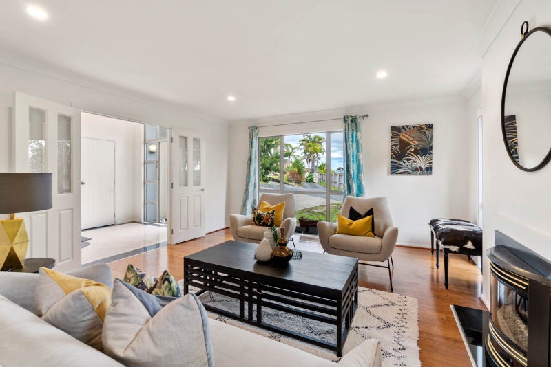 12 Kittiwake Drive, Schnapper Rock, Auckland - Carousel 2