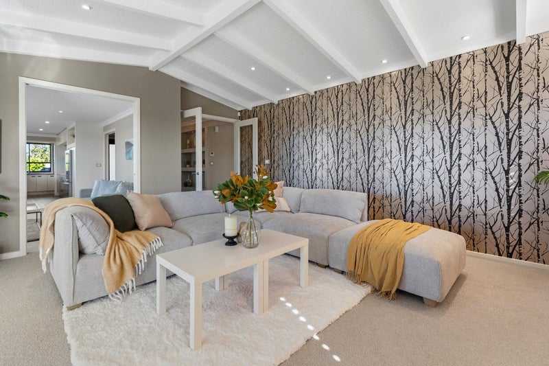 24 Rexford Heights, Pyes Pa, Tauranga - Carousel 2