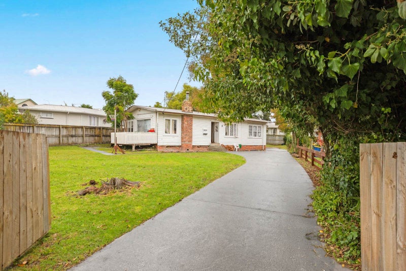 6 Fairdene Avenue, Henderson, Auckland - Carousel 2