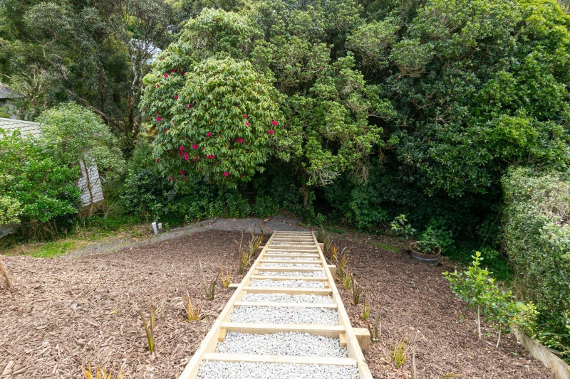 8 Makererua Street, Ngaio, Wellington - Carousel 25