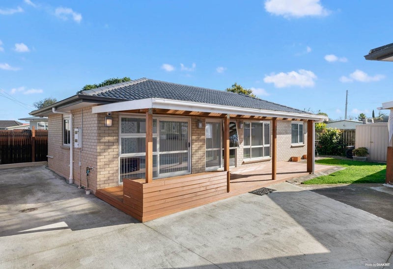 49 Robertson Road, Favona, Auckland - Carousel 1