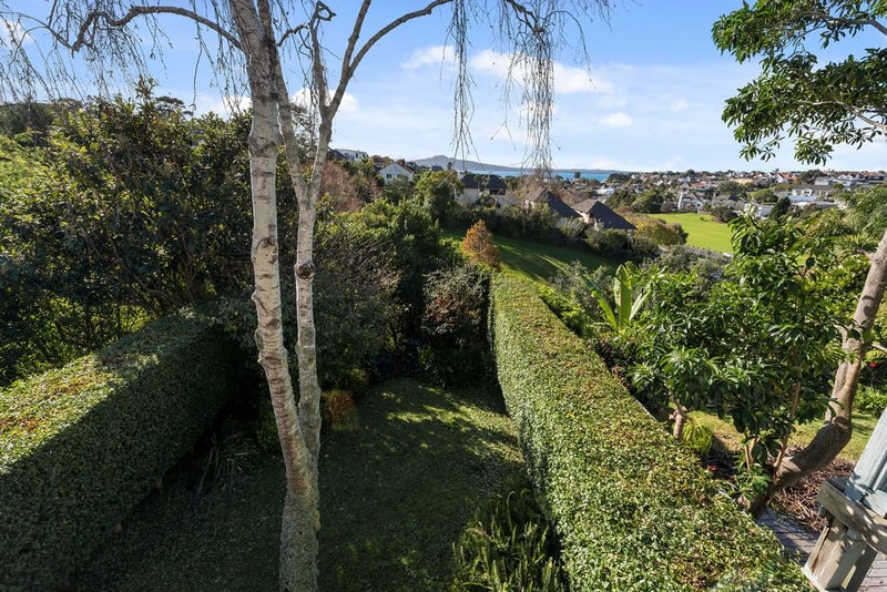 2/89 Kurahaupo Street, Orakei, Auckland - Carousel 2