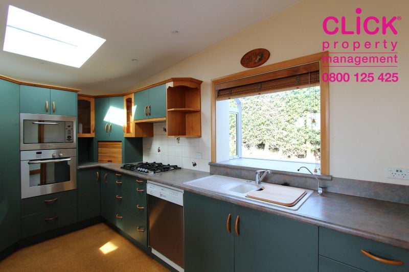 25 Rosebery Street, Belleknowes, Dunedin - Carousel 1