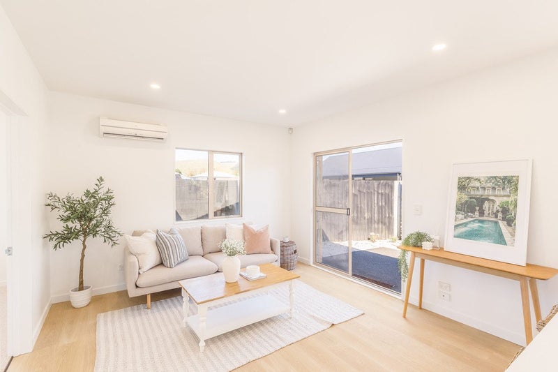 4/15 Derrett Place, Saint Martins, Christchurch - Carousel 2