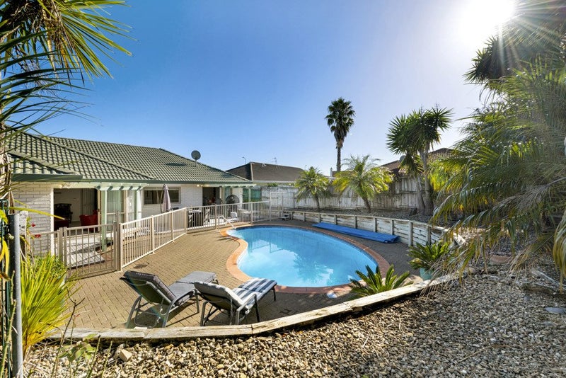 56 Kilkenny Drive, Dannemora, Auckland - Carousel 1