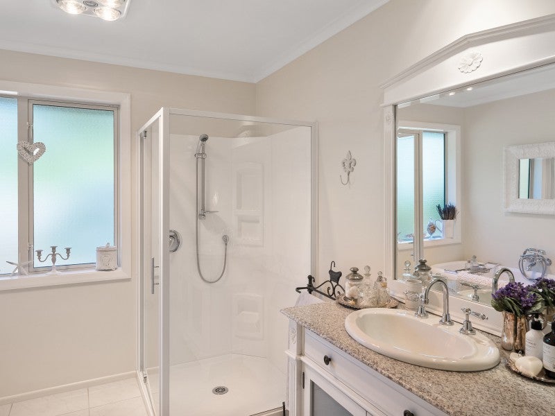 45 Haycock Road, Hope, Richmond - Carousel 26