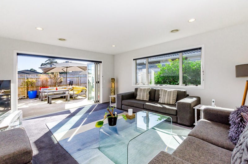 37 San Priamo Place, Paraparaumu Beach, Paraparaumu - Carousel 2
