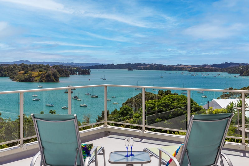 11 Barr Road, Mahurangi West, Warkworth - Carousel 1