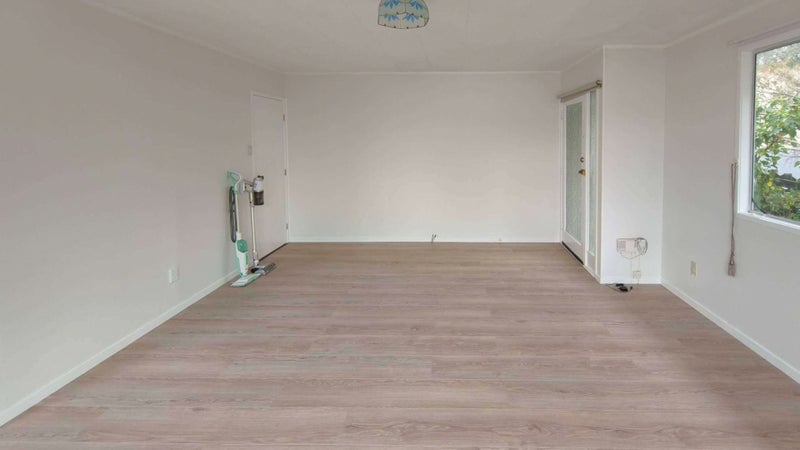 10 Mile Place, Henderson, Auckland - Carousel 2