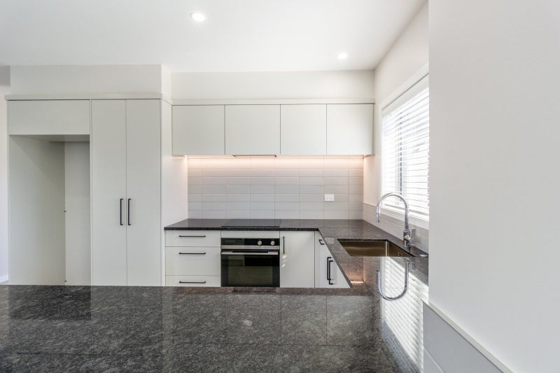 21 Wai Whatu Street, Meeanee, Napier - Carousel 1