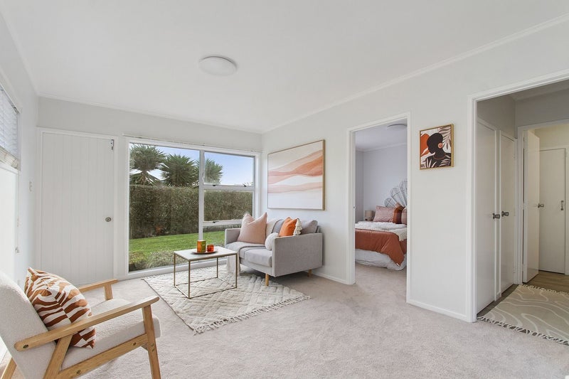 2/11 Ripon Crescent, Meadowbank, Auckland - Carousel 1