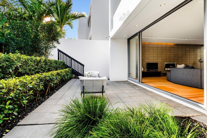 25A West End Road, Herne Bay, Auckland - Carousel 2