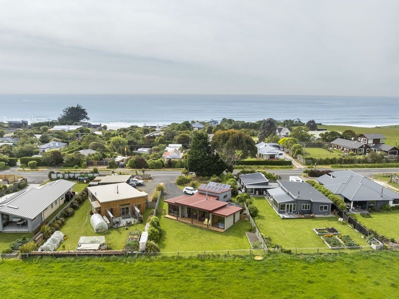 1241 Coast Road, Karitane, Waikouaiti - Carousel 2