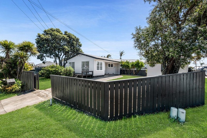 2/99 Clovelly Road, Bucklands Beach, Auckland - Carousel 16