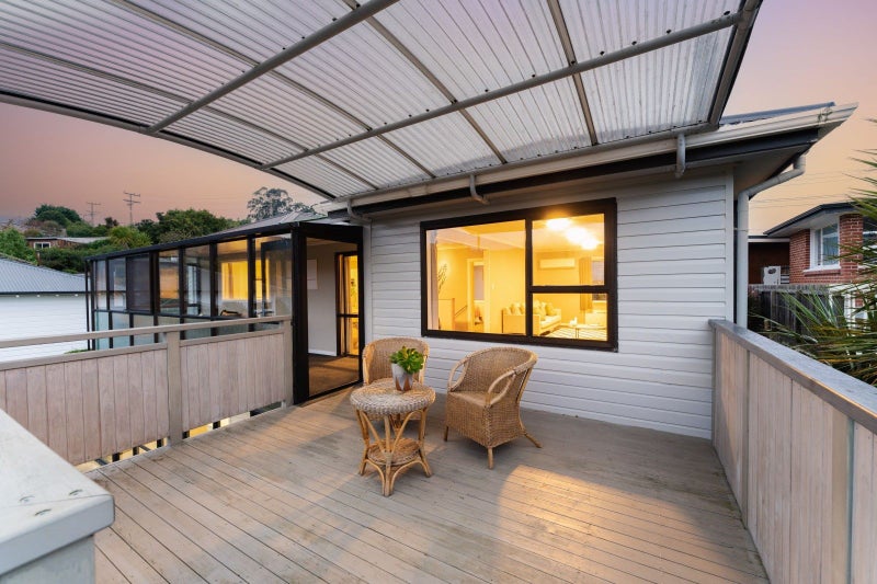 19 Campbells Road, Pine Hill, Dunedin - Carousel 1