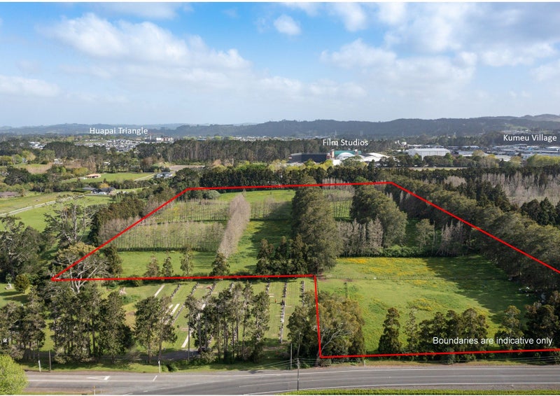 870 Waitakere Road, Kumeu, Kumeū - Carousel 1