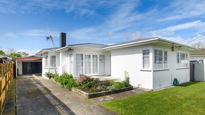 17 Sinclair Avenue, Highbury, Palmerston North - Carousel 1