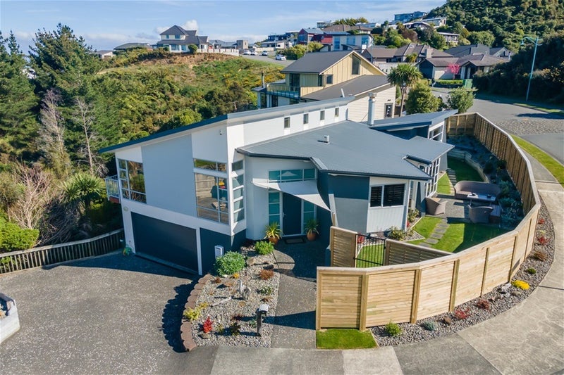 63 Redvers Drive, Belmont, Lower Hutt - Carousel 2